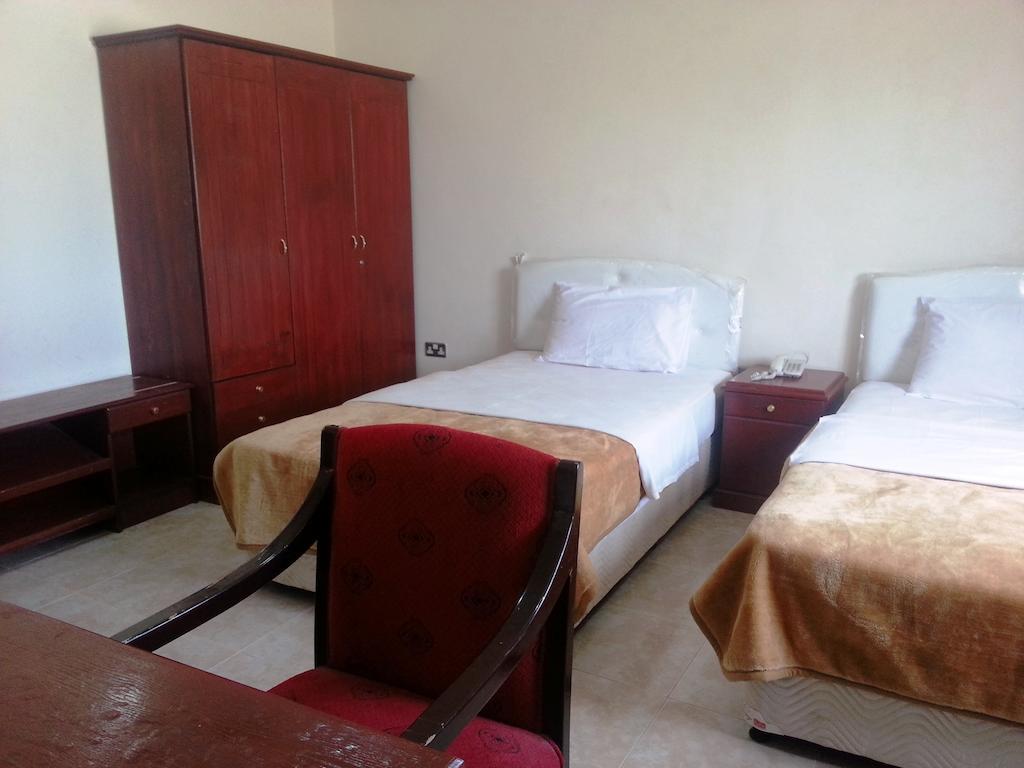 Masirah Hotel Hilf Exteriör bild