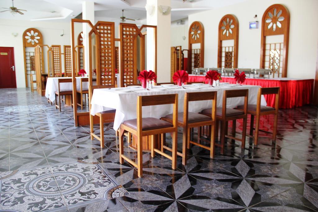 Masirah Hotel Hilf Exteriör bild